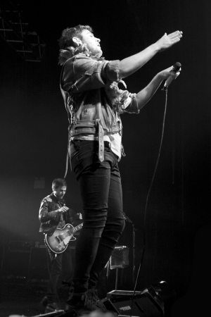 Kids in Glass Houses 2011