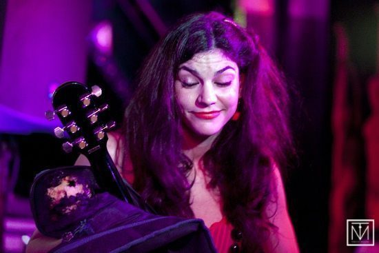 Bethia Beadman - live in a room 2011