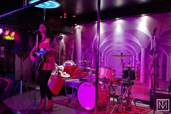 Bethia Beadman - live in a room 2011