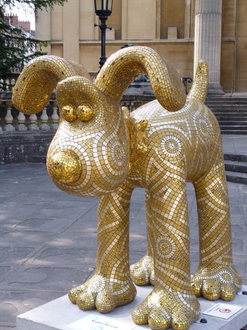 A picture of Gromit at the RWA exhibition in Bristol