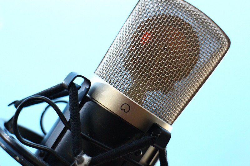 microphone by Baohm