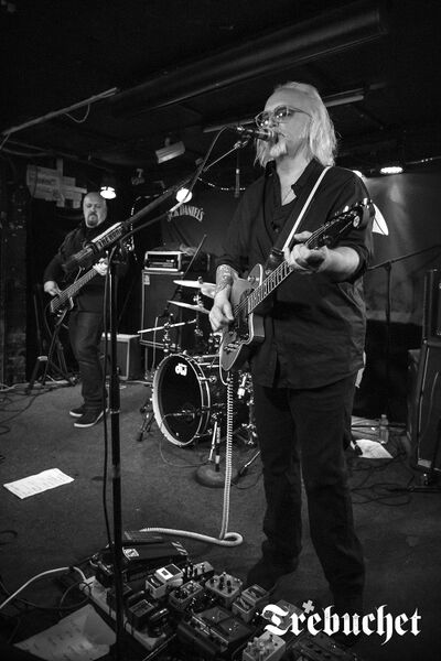 Reeves Gabrels and Lisa Ronson a